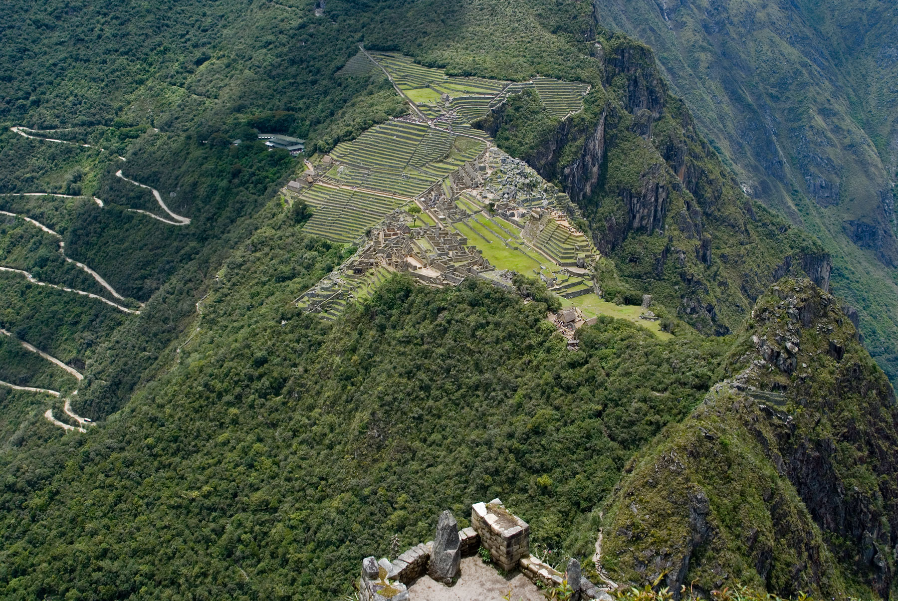 Hiking to Huayna Picchu