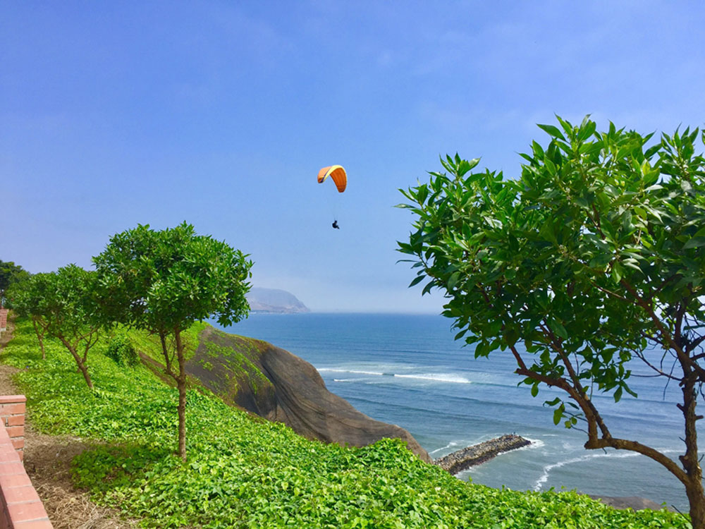 Paragliding Lima - Thing to do in Miraflores